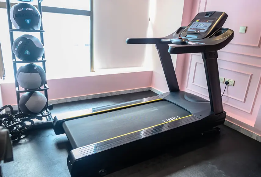 Transform Your Body: How to Lose Weight Fast and Keep It Off 6 Weight Machines and Treadmill